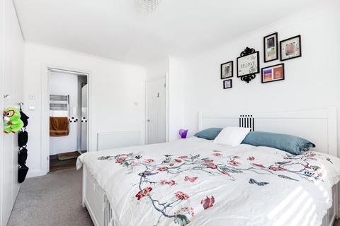 Moffat Cedar Road, Cobham, KT11 2AA