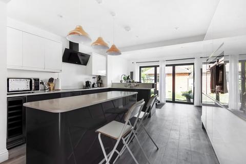 Moffat Cedar Road, Cobham, KT11 2AA