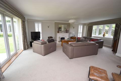 Meadows Spring Lane, Fordwich, Canterbury, CT2 0DL