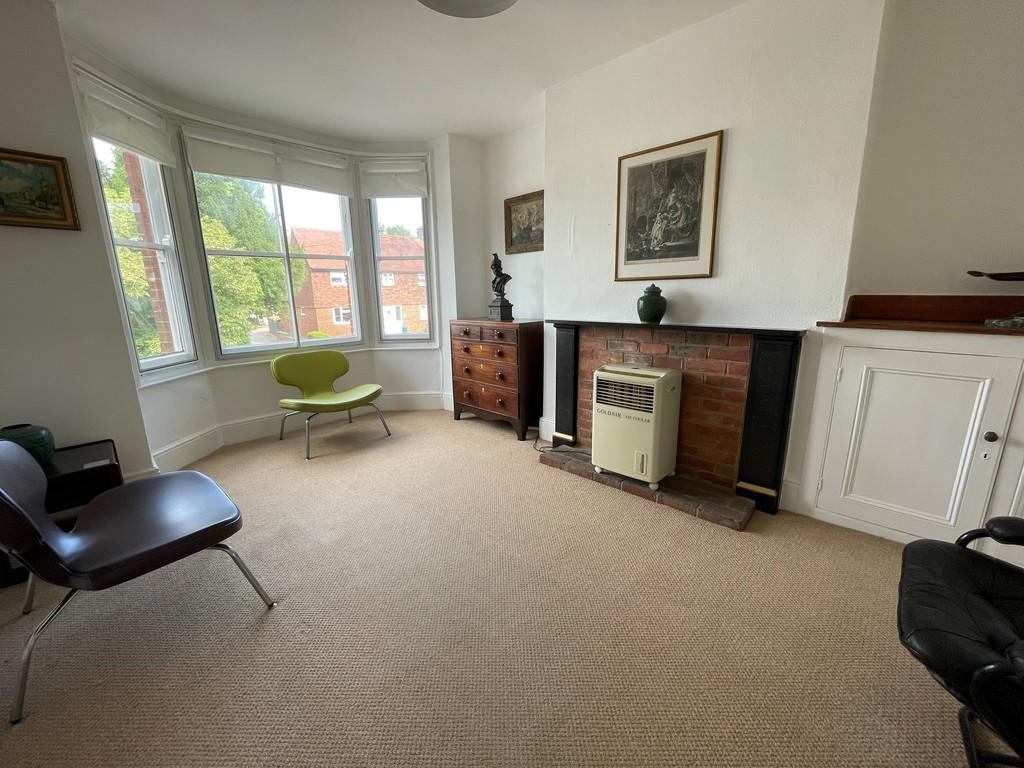 Staplehurst, Kent 2 bed flat £925 pcm (£213 pw)