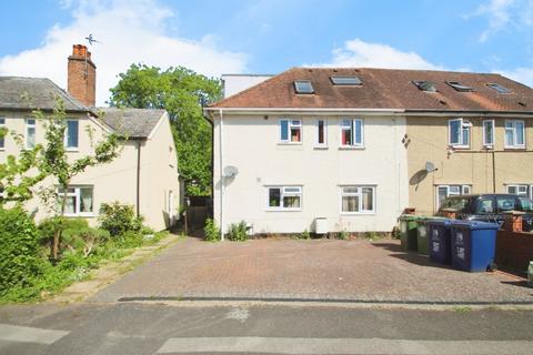 Studio to rent, Swinburne Road, Iffley