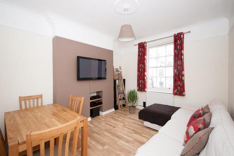 2 bedroom flat to rent, Belgrave Place, Brighton