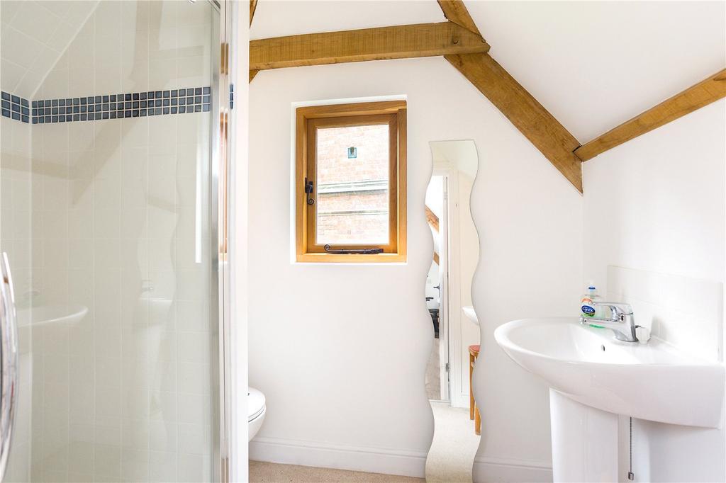 Studio Shower Room