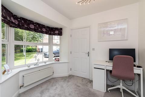 37 Blakeman Way, Lichfield, WS13 8FH