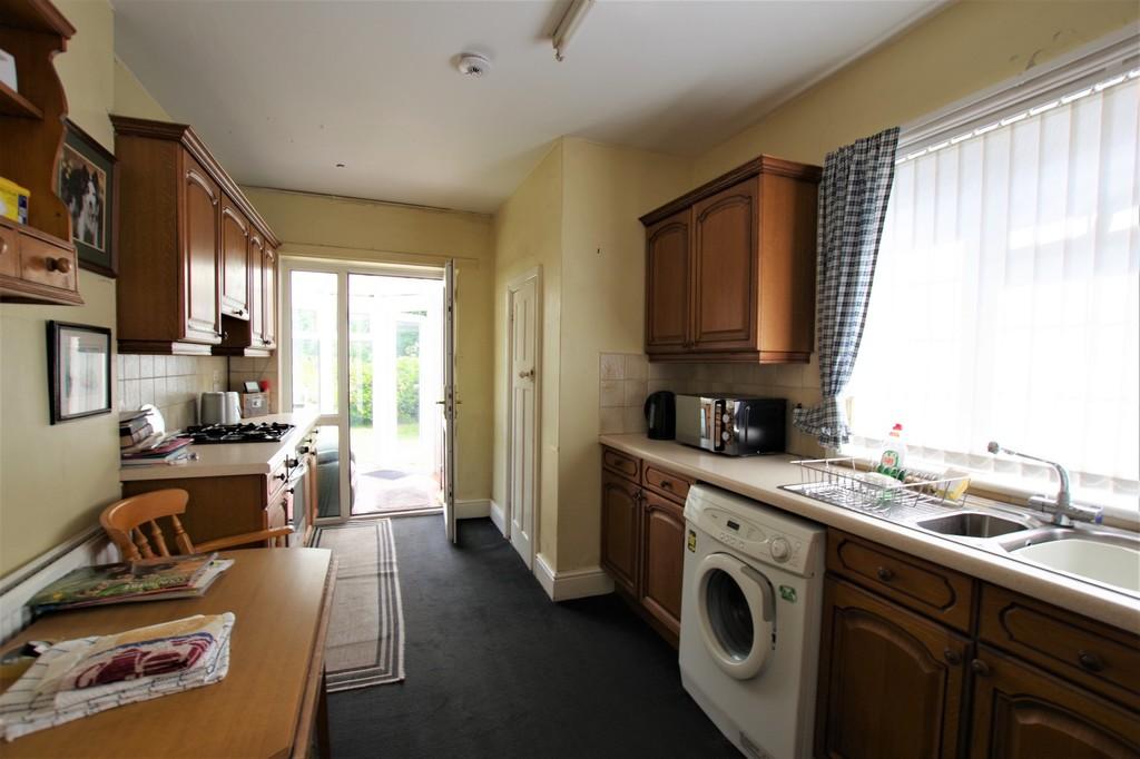 Sawpit Lane, Brocton, Stafford 3 bed detached house £325,000