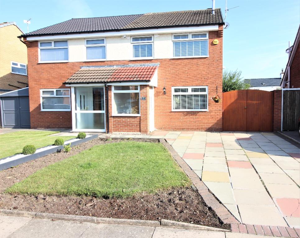 Baytree Close, Southport, PR9 3 bed semidetached house £875 pcm (£