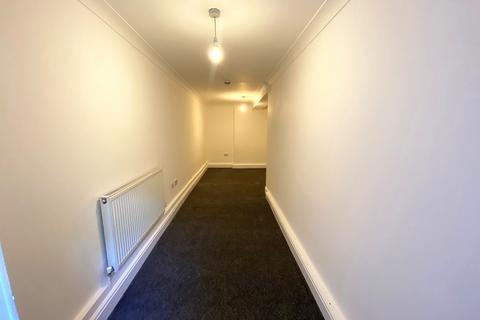 4 bedroom ground floor maisonette to rent, Clarendon Road, Southsea