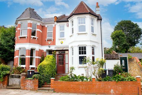 1 Alexandra Avenue, London, N22 7XE