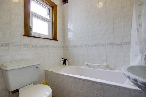 1 Alexandra Avenue, London, N22 7XE