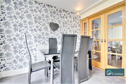 60 Torrington Avenue, Coventry, CV4 9AR