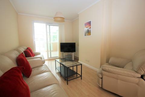 4 Denham Crescent, Mitcham, CR4 4LY