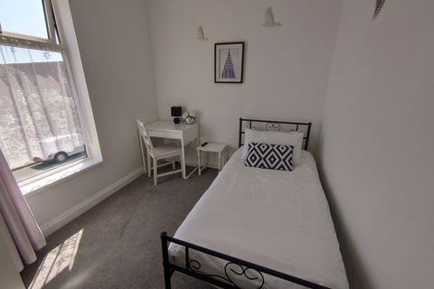 132 Humberstone Road, Grimsby, DN32 8DR