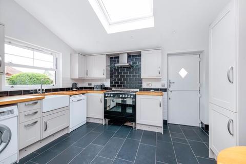 36 Shirehall Road, Dartford, DA2 7RP