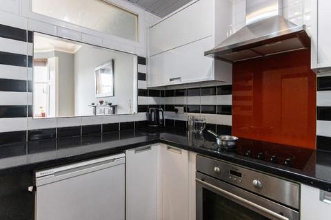 1/2, 3 Broompark Drive, Glasgow, G31 2DA