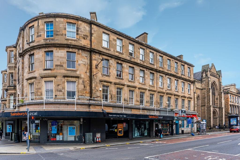 South Clerk Street, Edinburgh, EH8 3 bed flat for sale - £300,000