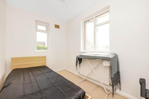 18b The Drive, Orpington, BR6 9AP