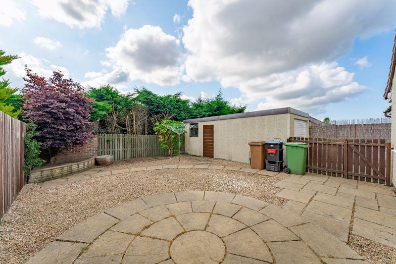 59 Mure Avenue, Kilmarnock, KA3 1TT 3 bed detached bungalow £155,000