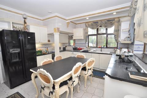 5 bedroom detached house to rent - London Road, Luton, LU1
