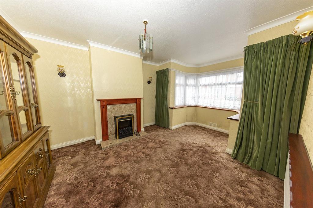 Hadley Street, Oldbury, B68 3 bed detached house £220,000