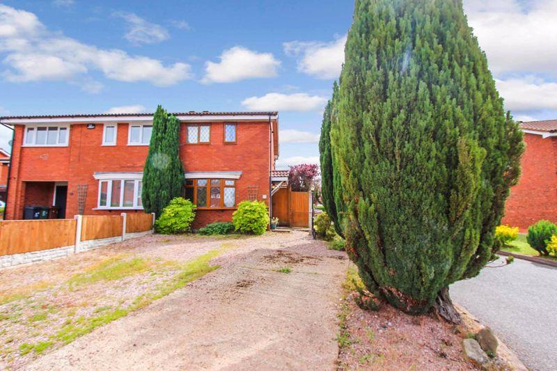 Rischale Way, Walsall 2 bed semidetached house £160,000