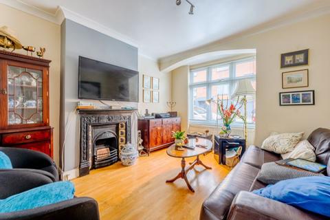 16 Vale Road, Sutton, SM1 1QH