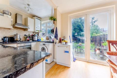 16 Vale Road, Sutton, SM1 1QH