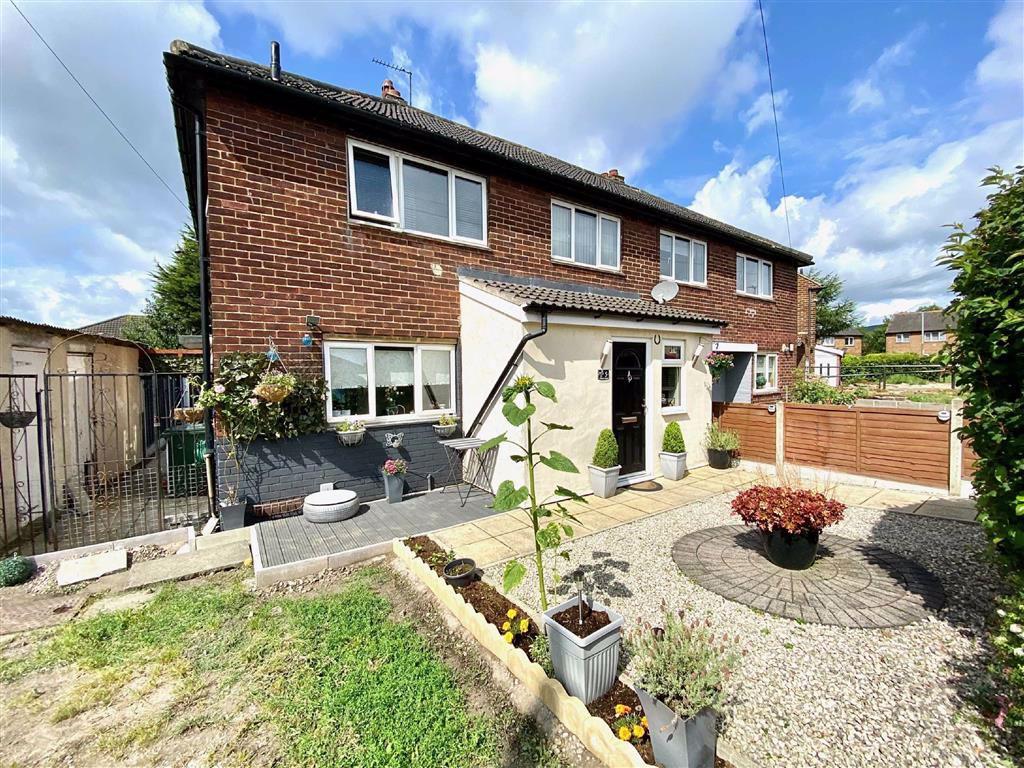 Northway Crescent, Mirfield, WF14 3 bed semidetached house £145,000
