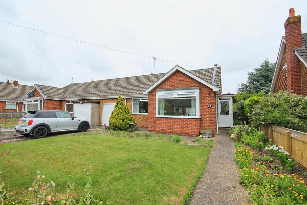 Canongate, Cottingham 2 bed semidetached bungalow £240,000
