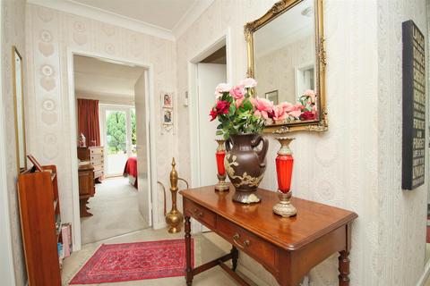 11 Canongate, Cottingham, HU16 4DG