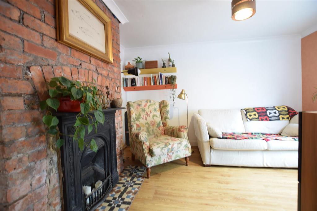 Lower High Street, Shirehampton 2 bed house £250,000