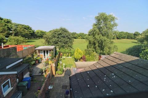 7 Cliff Road, Hornsea, HU18 1LL