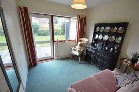 9 Mount Way, Pontesbury, Shrewsbury, SY5 0RB