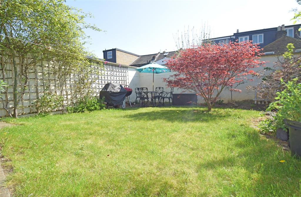 Steele Road, Old Isleworth 2 bed £435,000