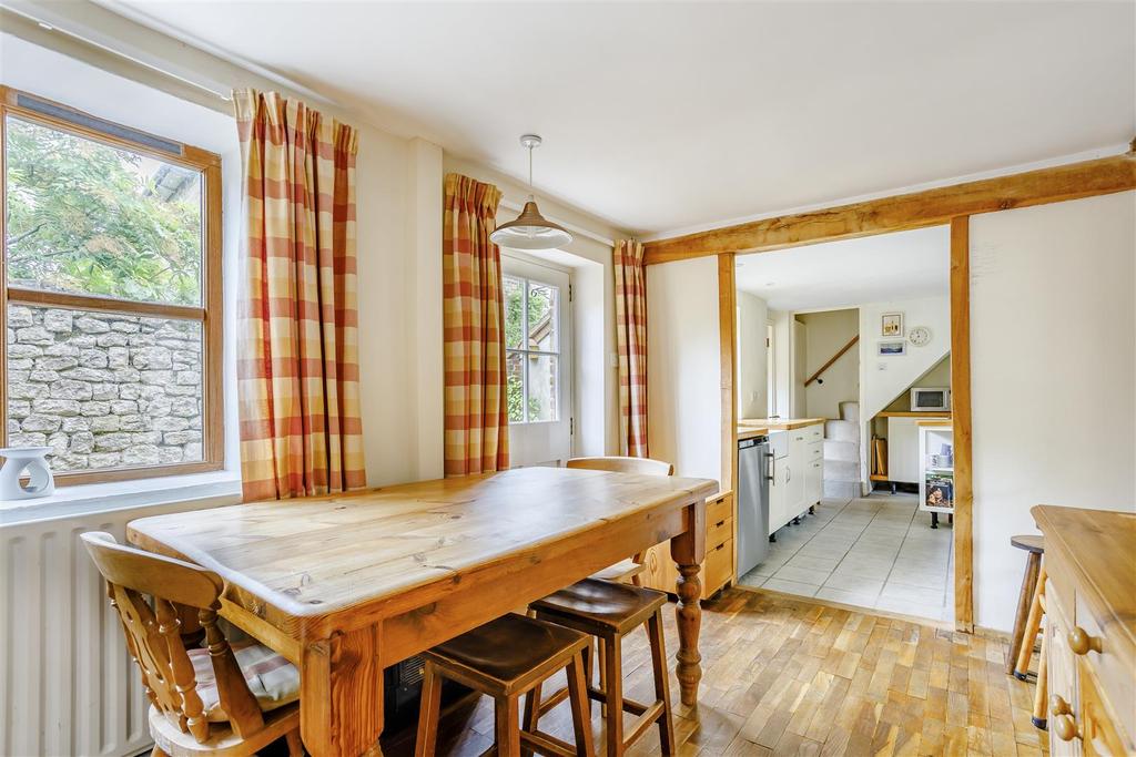 8473989-interior11.jpg