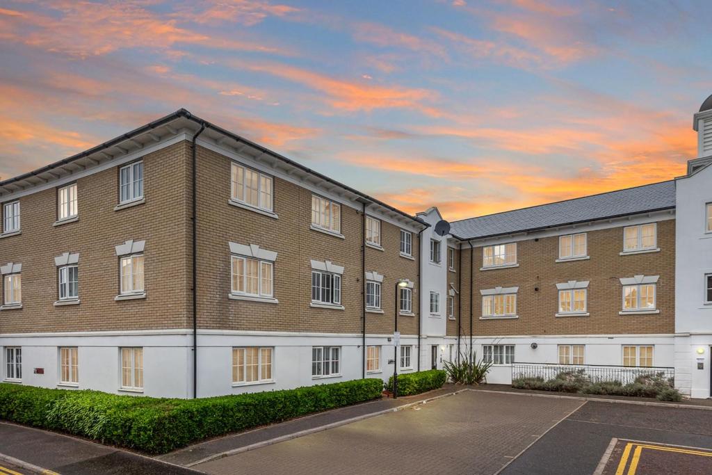 Williams Way, Colchester 2 bed apartment £150,000