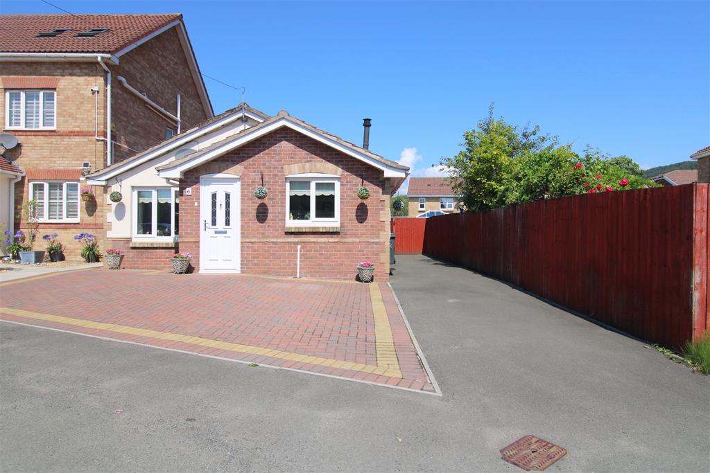 Rowan Tree Avenue, Baglan, Port Talbot 3 bed detached bungalow £180,000