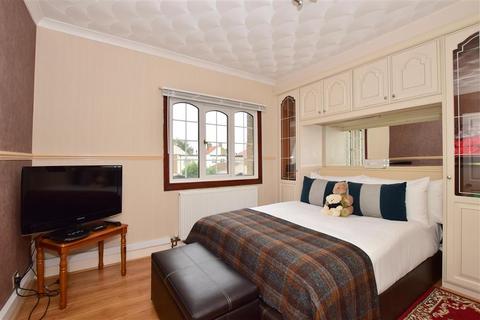 74 Wrotham Road, Welling, DA16 1LN