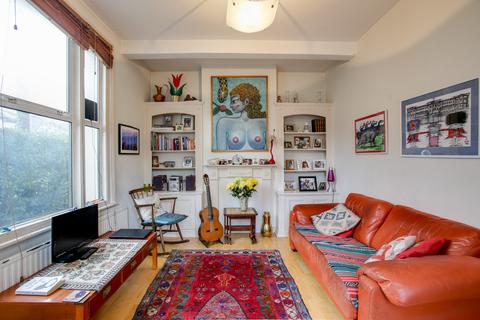 1 Grove Place, London, W3 6AS