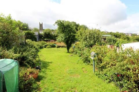 3 Broadmead, Callington, PL17 7DD