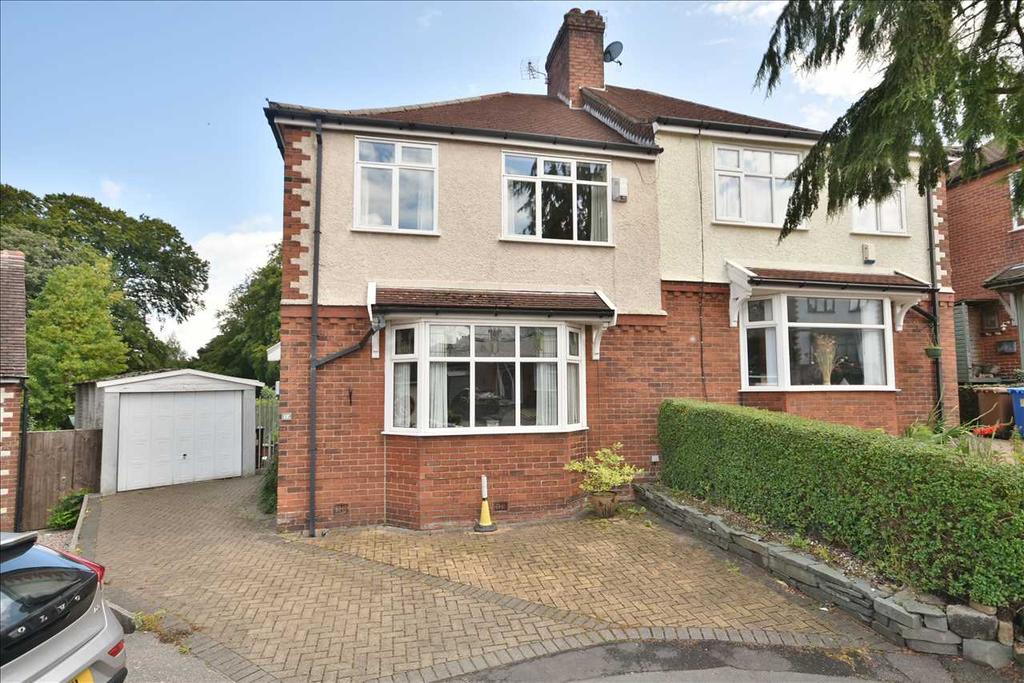 Queens Grove, Chorley 3 bed semidetached house £199,000