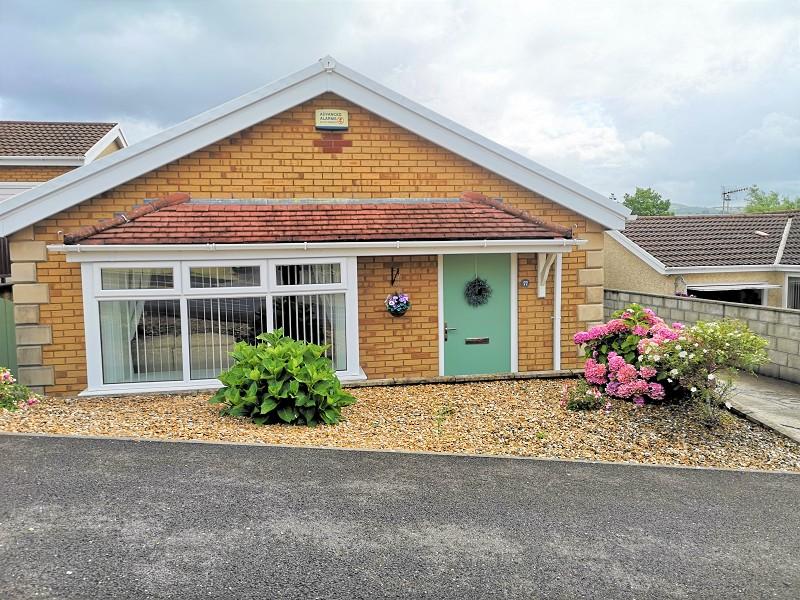 Stratton Way, Neath Abbey, Neath, Neath Port Talbot. 3 bed detached