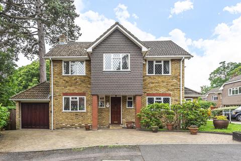 1 Davema Close, Chislehurst, BR7 5QZ
