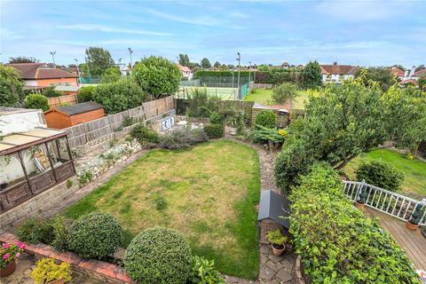12 Broadclyst Gardens, Southend-on-sea, SS1 3QP