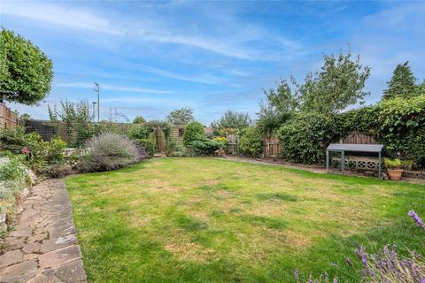 12 Broadclyst Gardens, Southend-on-sea, SS1 3QP