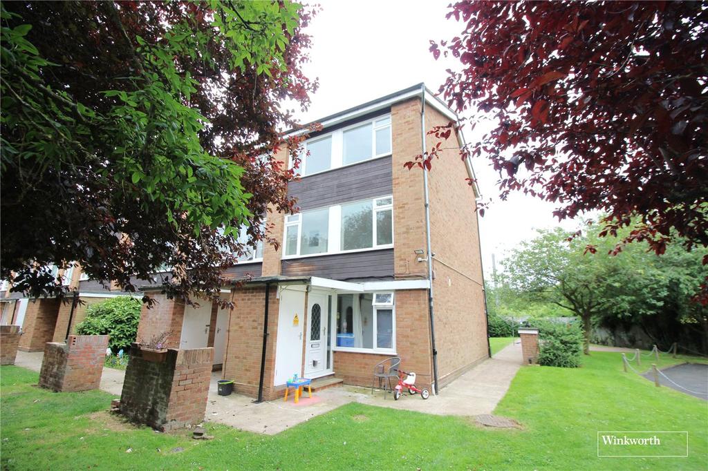 Ashdown Drive, Borehamwood, Hertfordshire, WD6 3 bed £