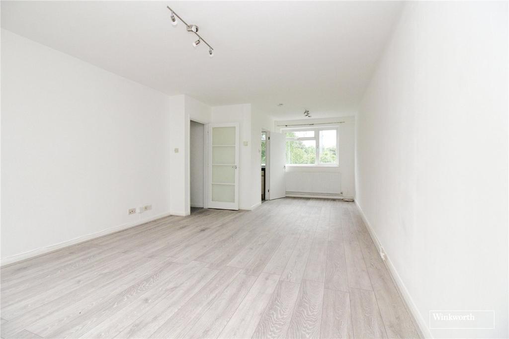 Ashdown Drive, Borehamwood, Hertfordshire, WD6 3 bed £