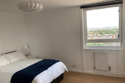 3 bedroom flat to rent, Hotspur Road, Waterloo, London SE11