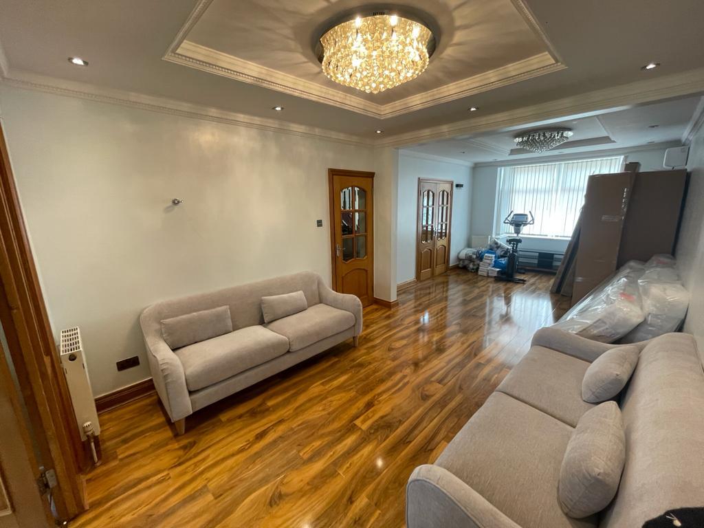 Gordon Road, Ilford, IG1 5 bed house £2,950 pcm (£681 pw)