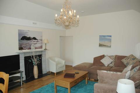 3 bedroom apartment for sale - Apartment 4 St Marys House, St Marys Hill, Tenby