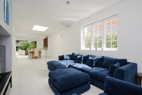 Raleigh House Raleigh Drive, Claygate, Esher, KT10 9DE